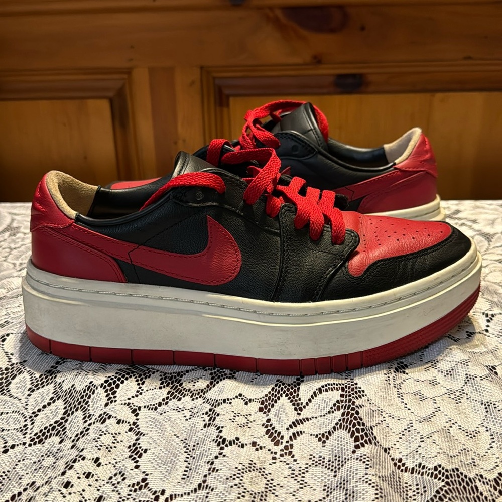 AIR JORDAN RETRO 1